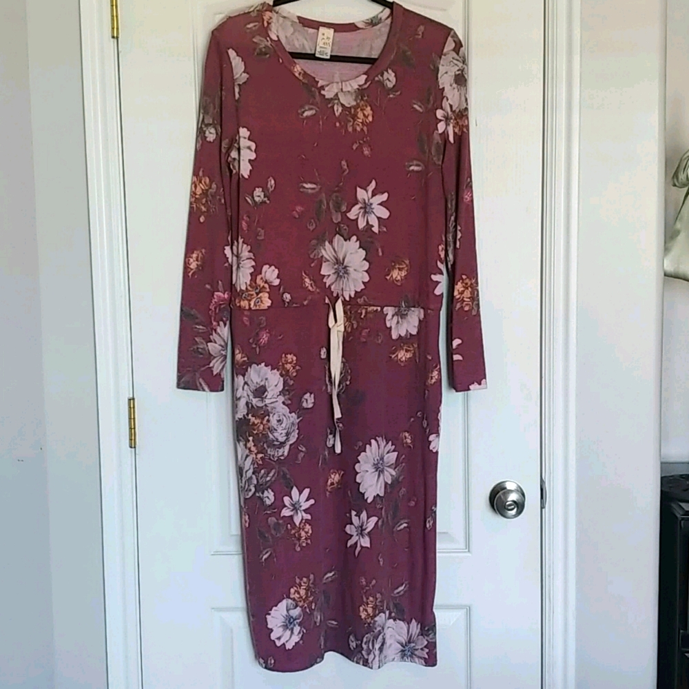 Midi tie-waist t-shirt dress with pockets
